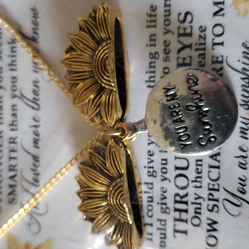NWOT "You Are My Sunshine" Sunflower Gold Tone Necklace